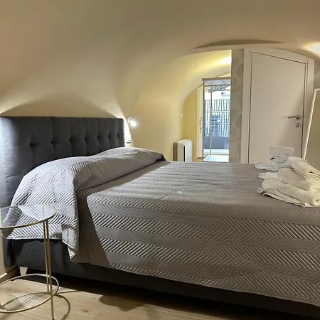 Beata Elia Loft Lejlighed