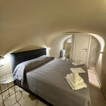 Beata Elia Loft