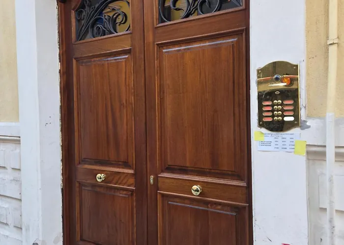 Beata Elia Loft バーリ